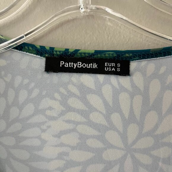 PattyBoutik Sz S Green Stretch V Neck Wrap Blouse Belted Long Sleeves - Picture 3 of 8